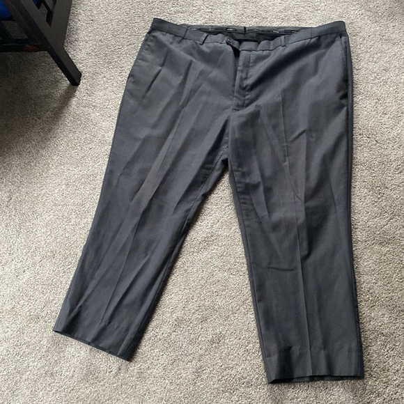 Gray Suit - Picture 4 of 5